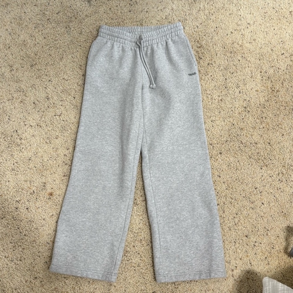 TNA Aritzia Sweatpants
